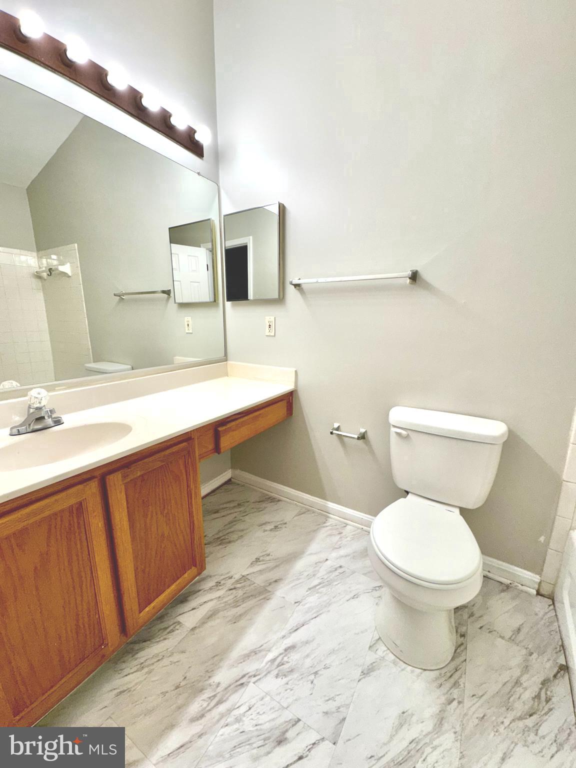 CLOPPER HILLS - Residential Lease