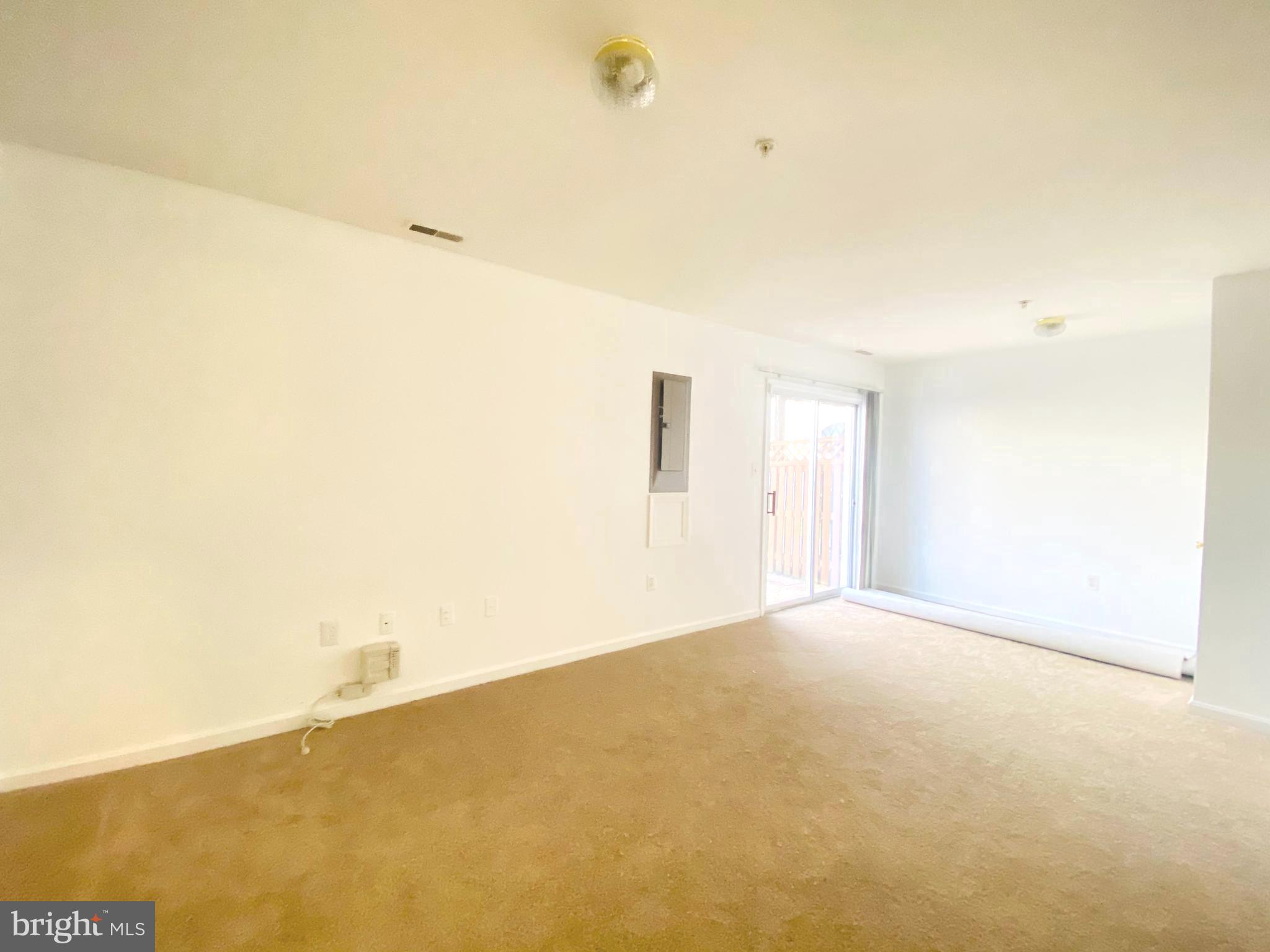 CLOPPER HILLS - Residential Lease