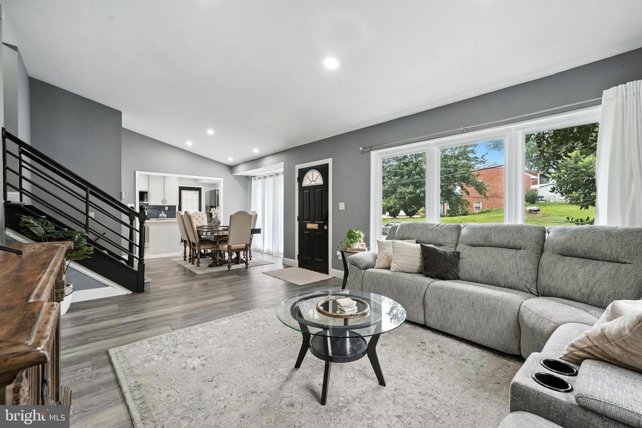 RIVER RIDGE ESTATES - Residential