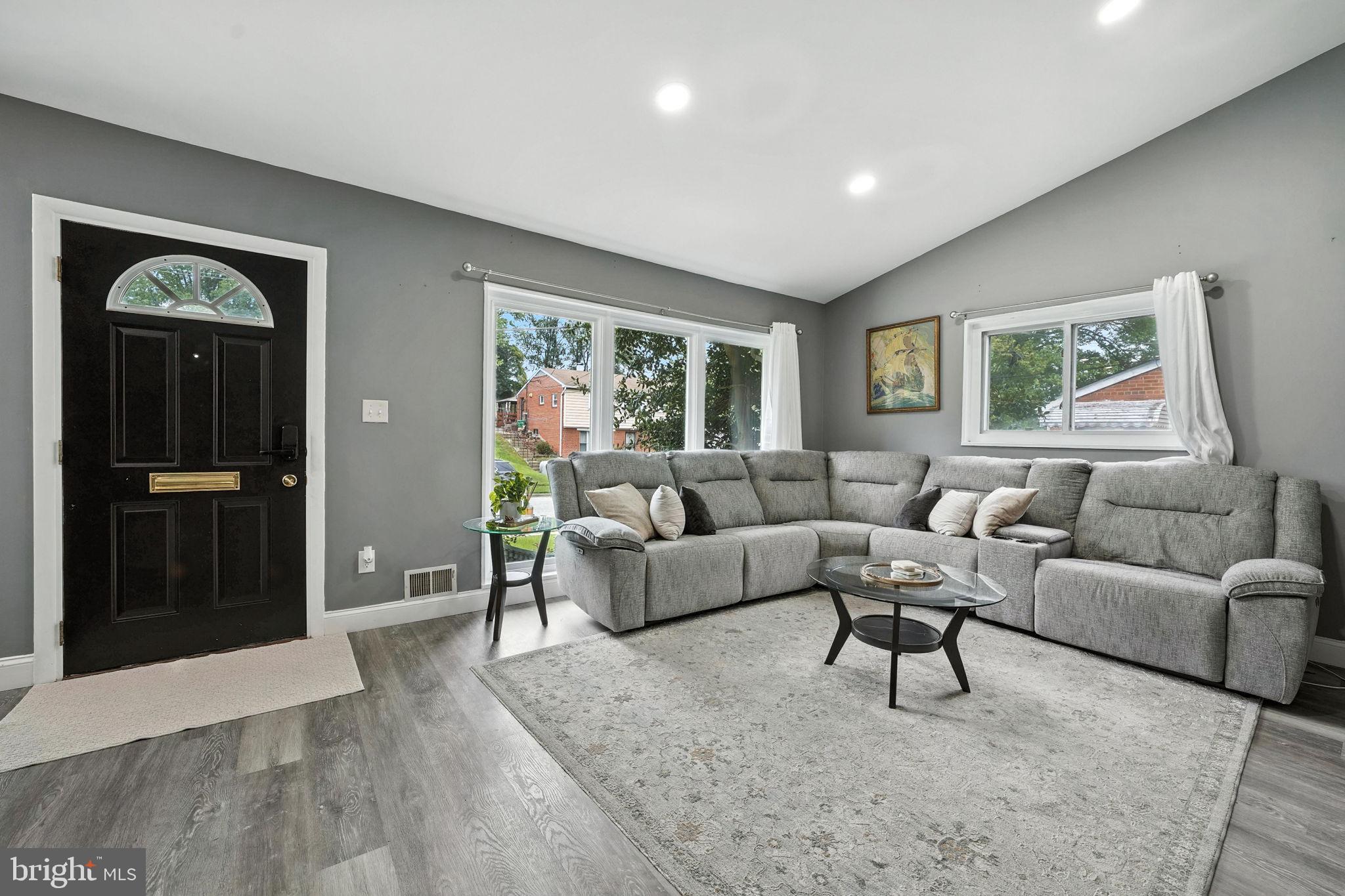 RIVER RIDGE ESTATES - Residential