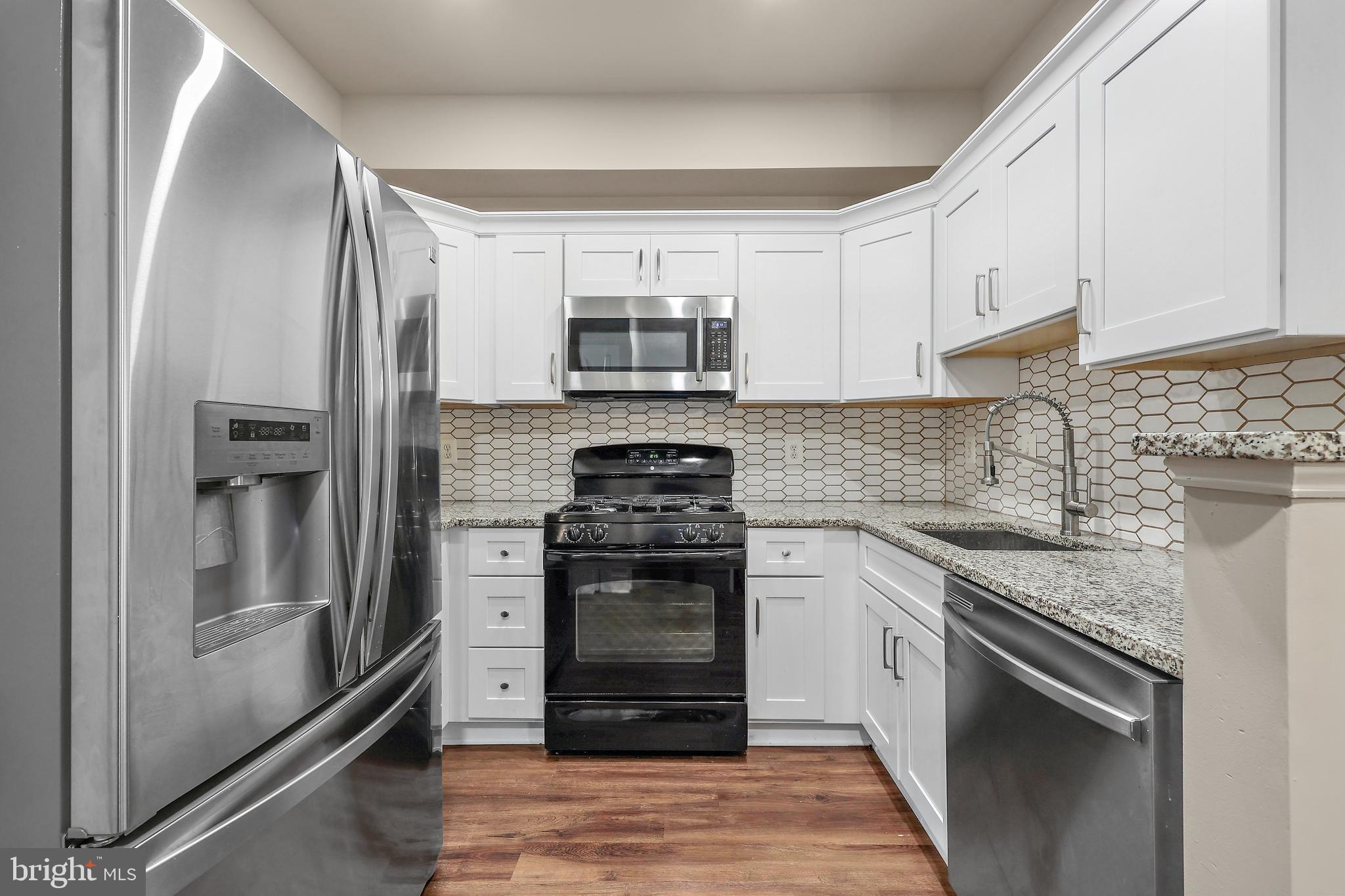 POTOMAC CLUB - Residential