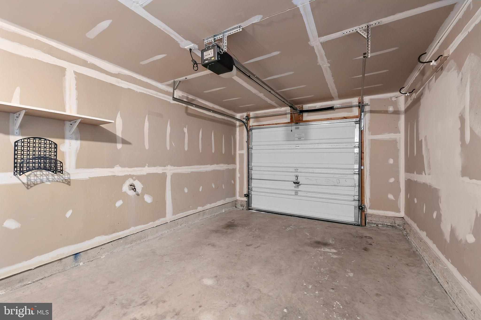 POTOMAC CLUB - Residential