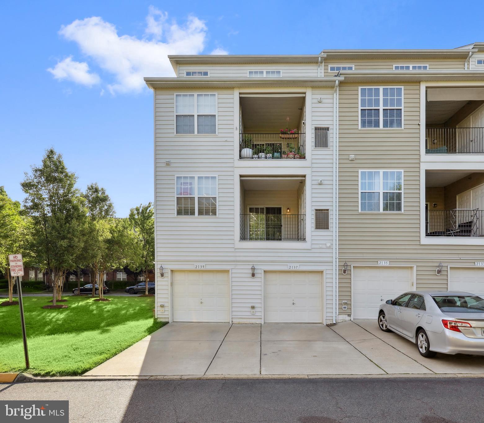 POTOMAC CLUB - Residential