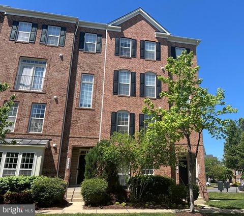 2137 ABBOTTSBURY WAY WOODBRIDGE VA 22191