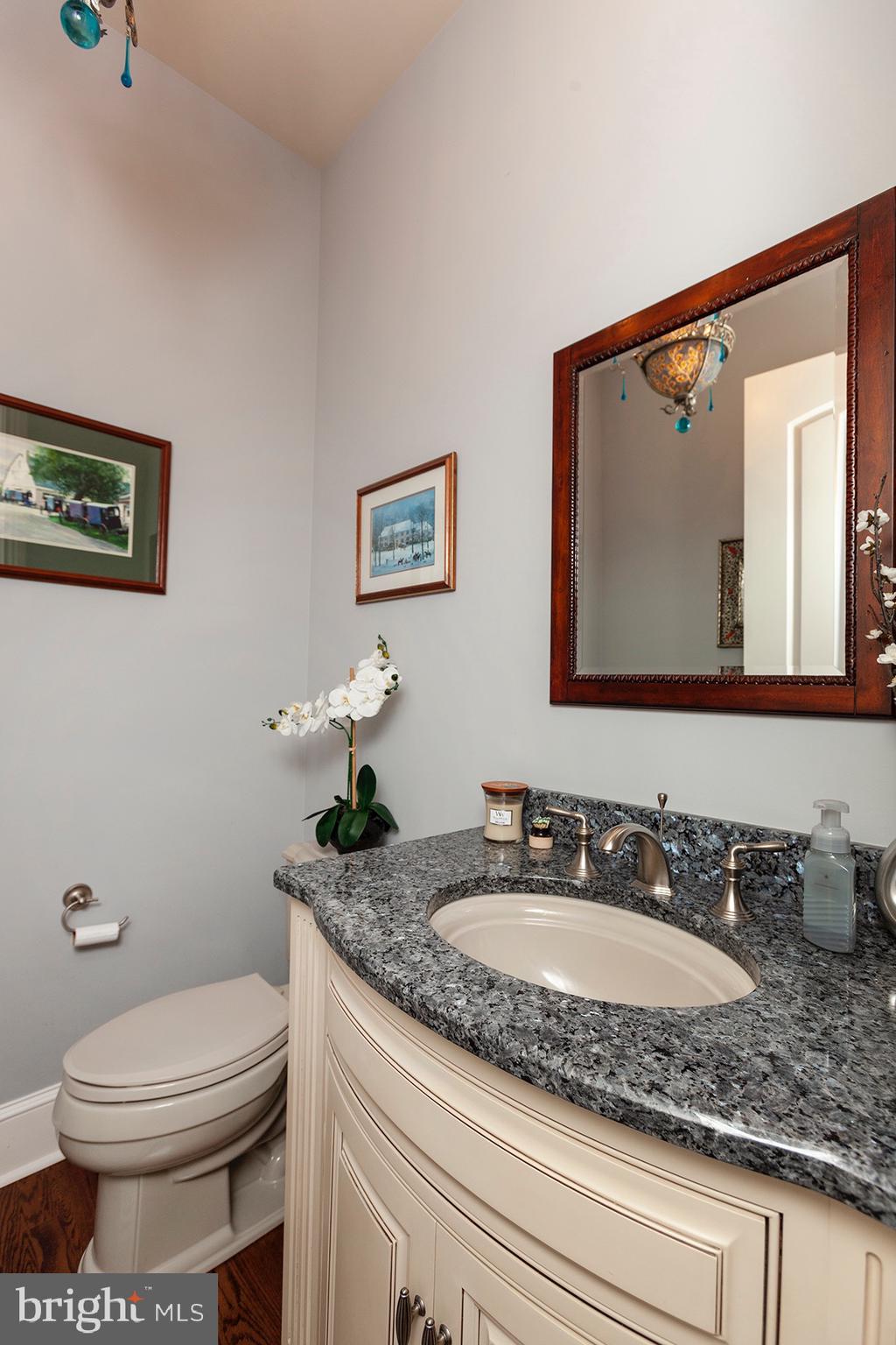 EDISON WOODS - Residential