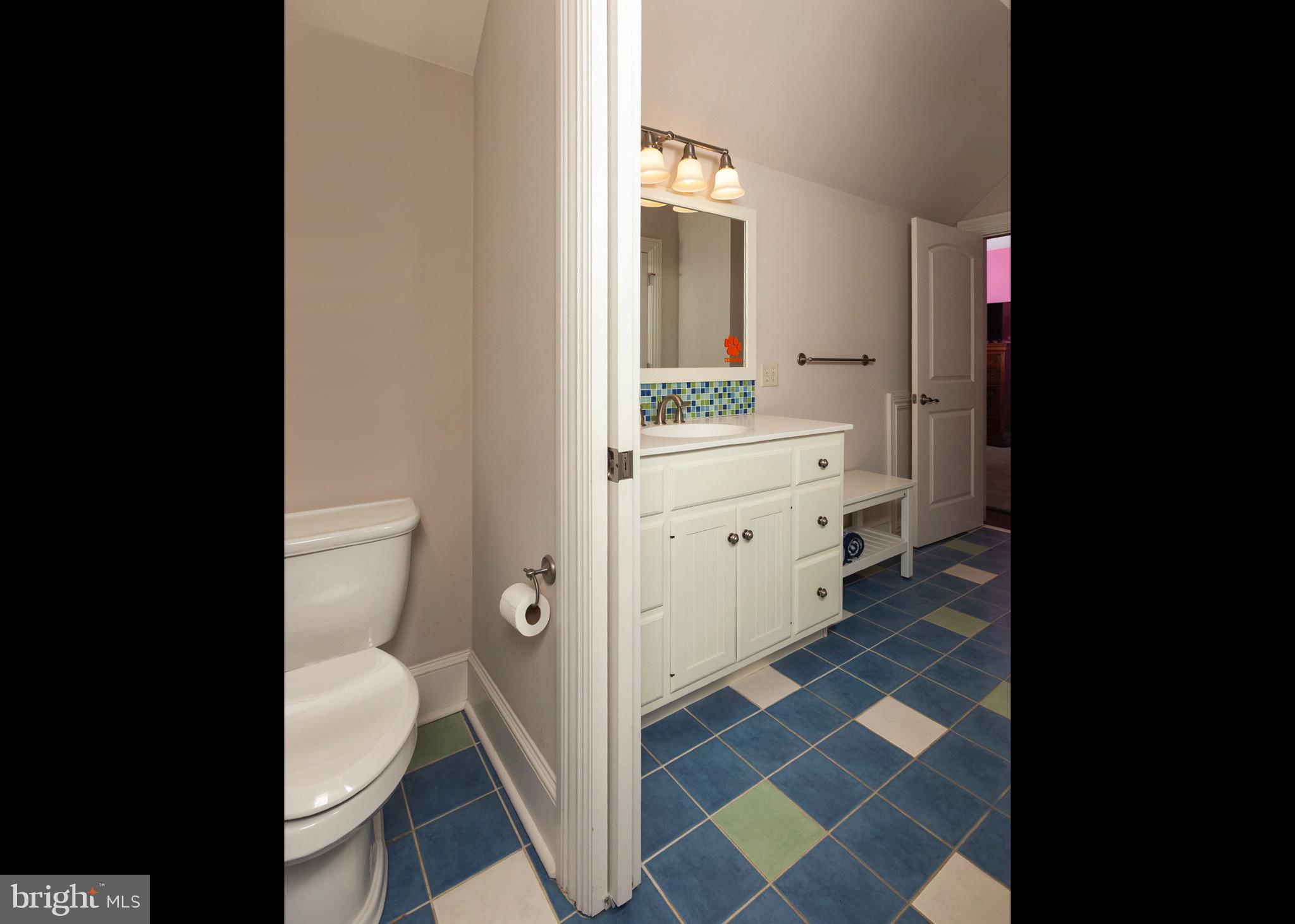 EDISON WOODS - Residential