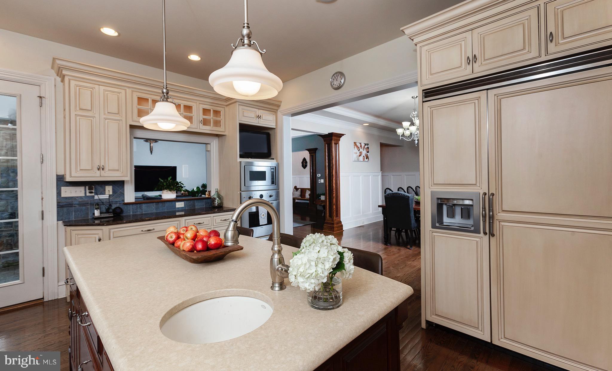 EDISON WOODS - Residential