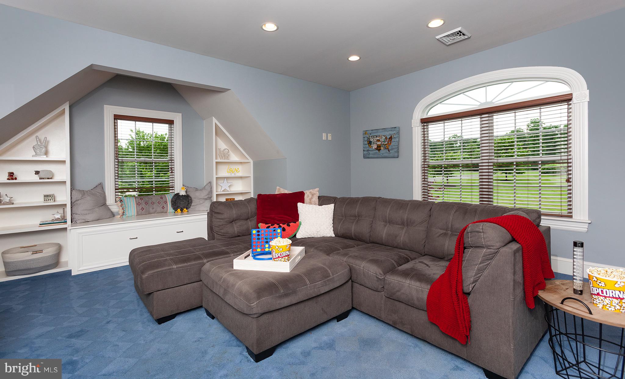 EDISON WOODS - Residential