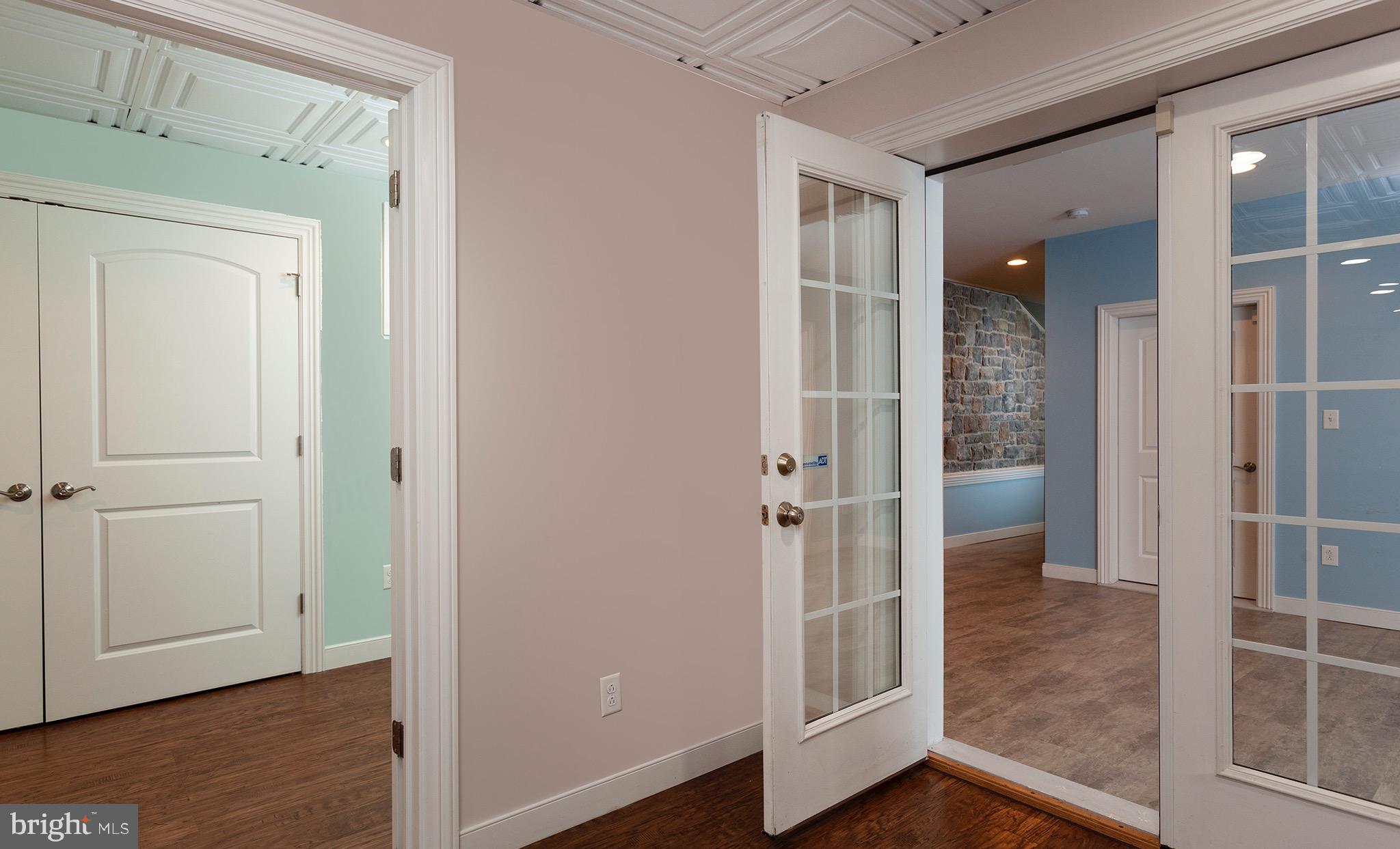 EDISON WOODS - Residential