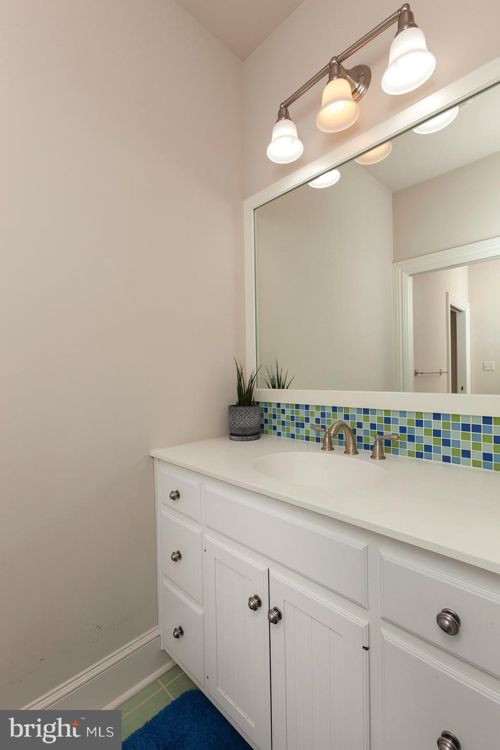 EDISON WOODS - Residential