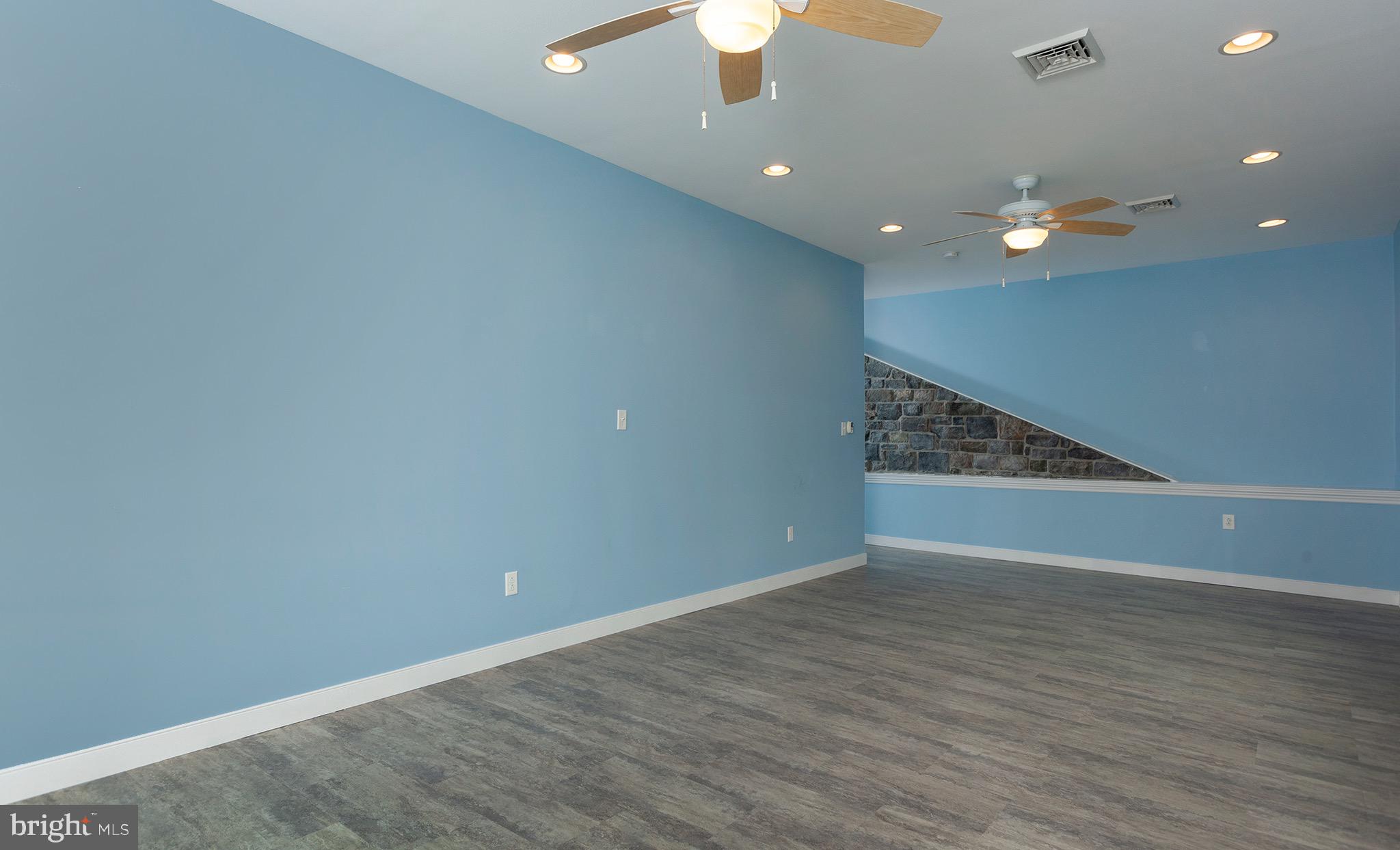 EDISON WOODS - Residential