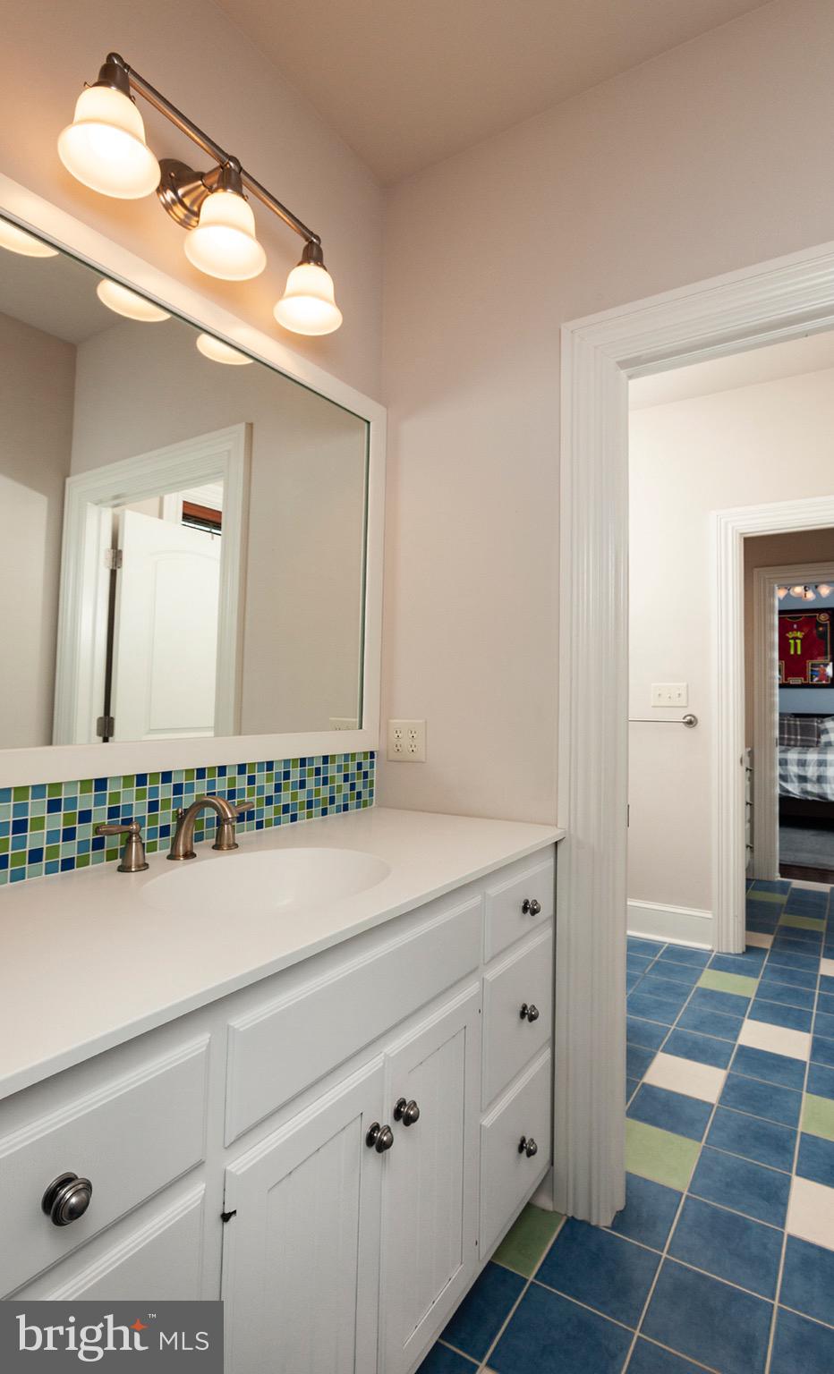 EDISON WOODS - Residential