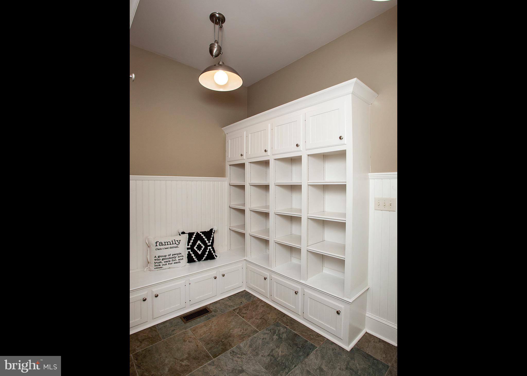 EDISON WOODS - Residential