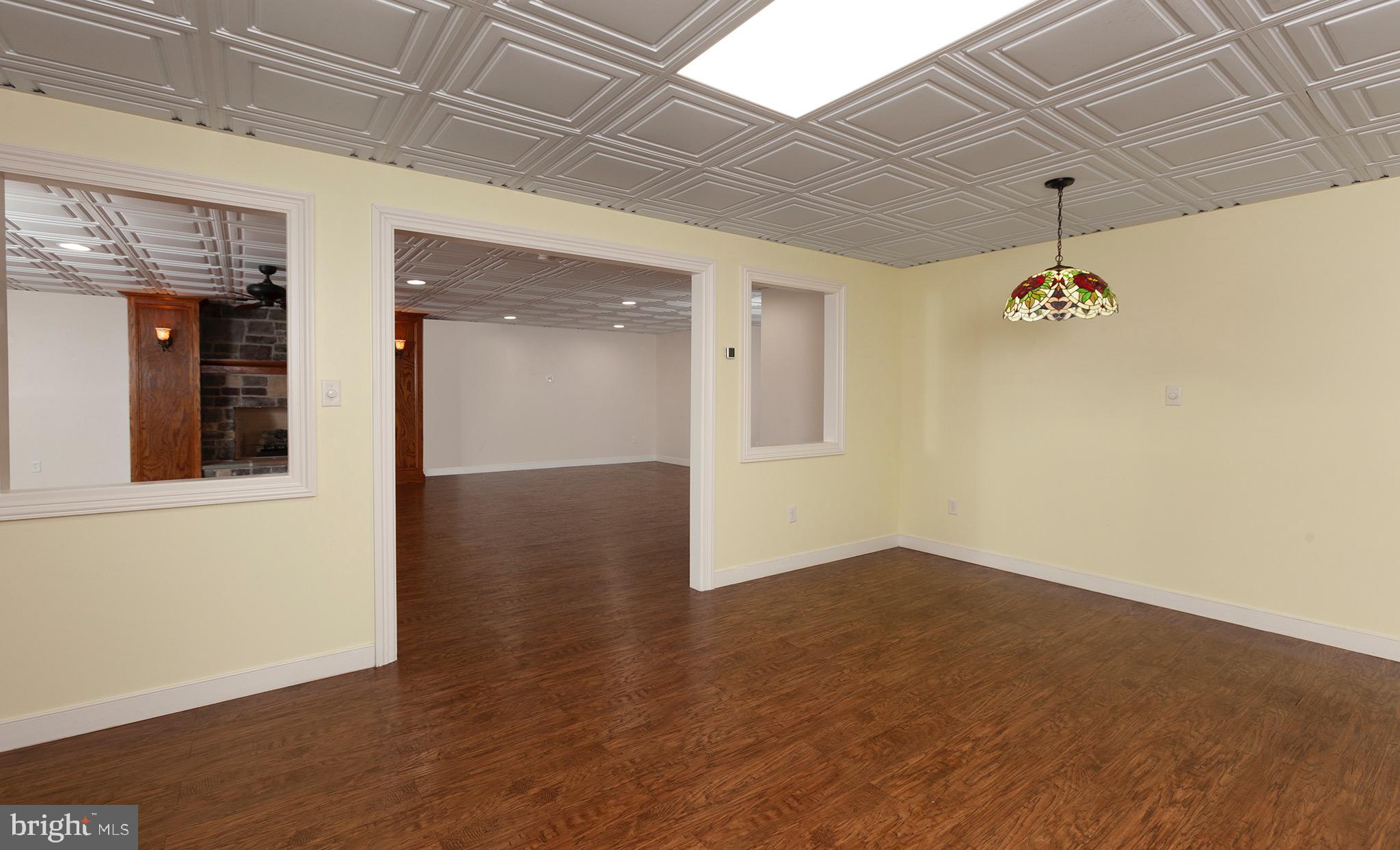 EDISON WOODS - Residential