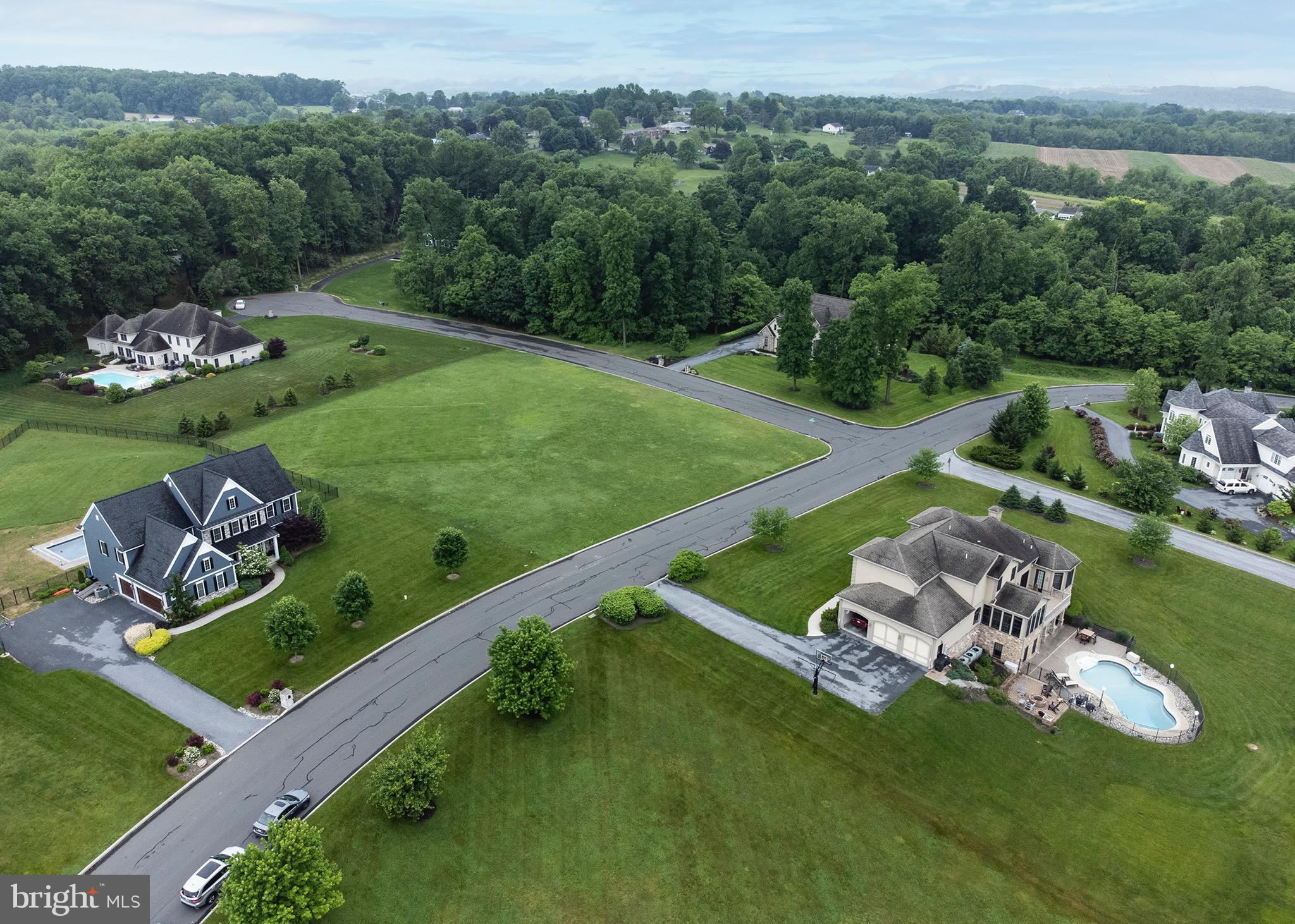 EDISON WOODS - Residential