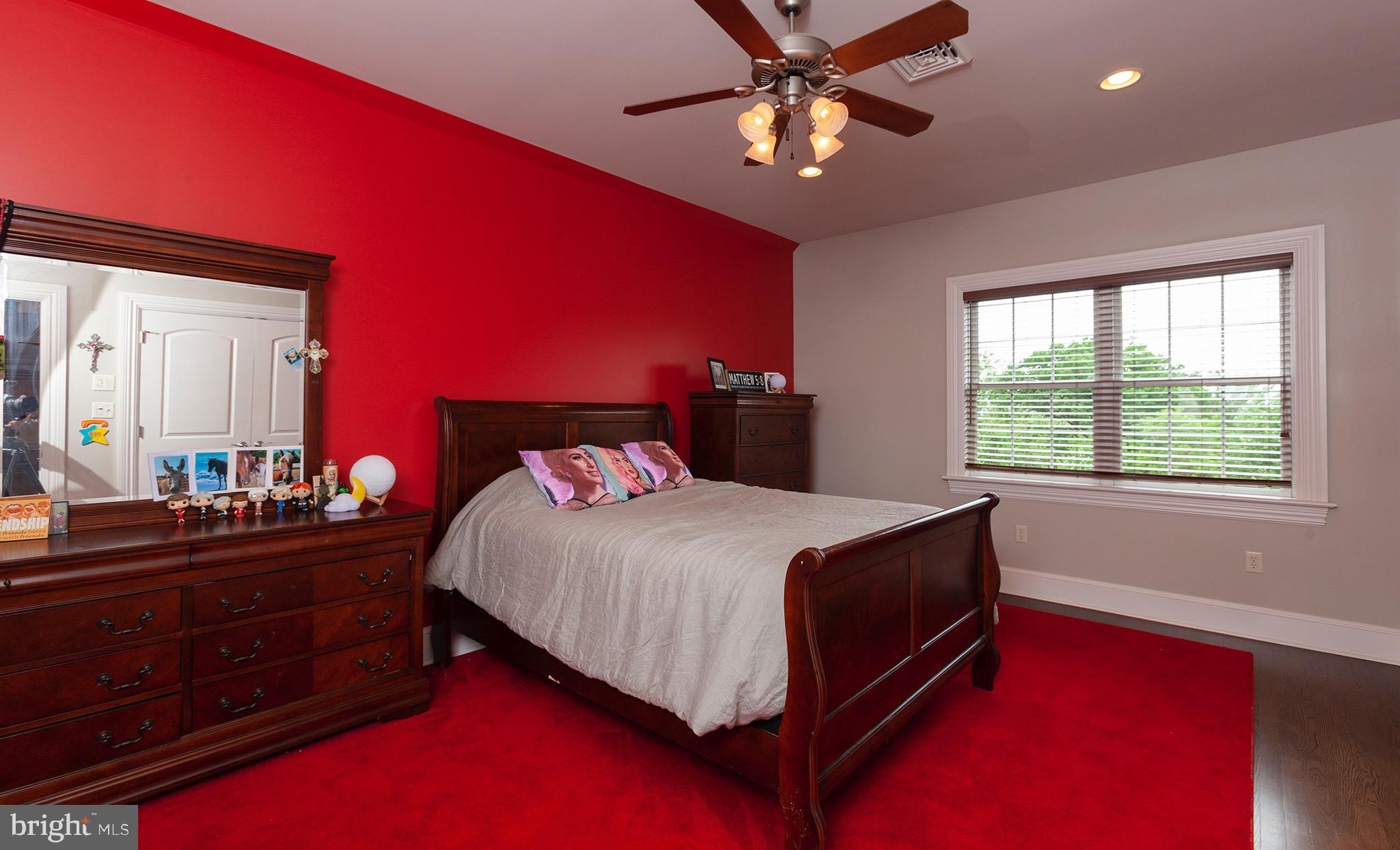 EDISON WOODS - Residential