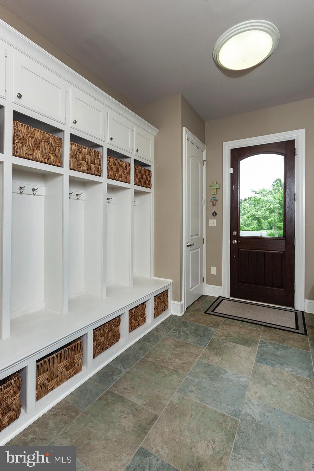 EDISON WOODS - Residential