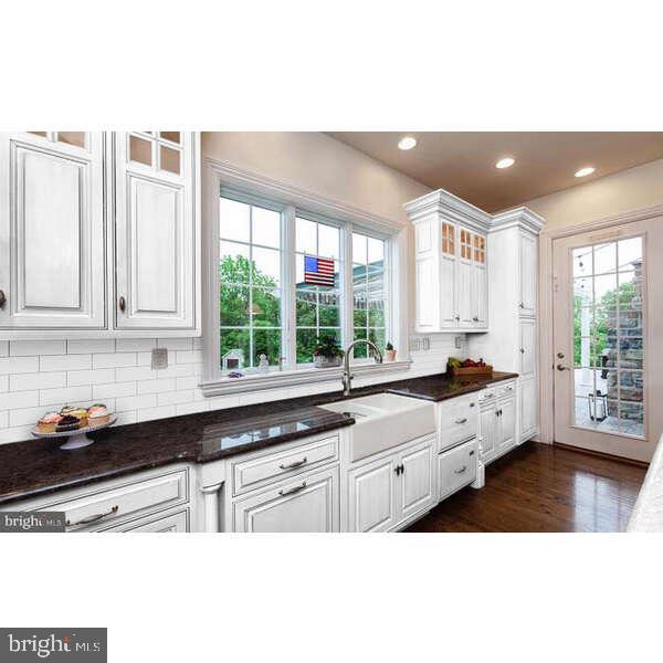 EDISON WOODS - Residential