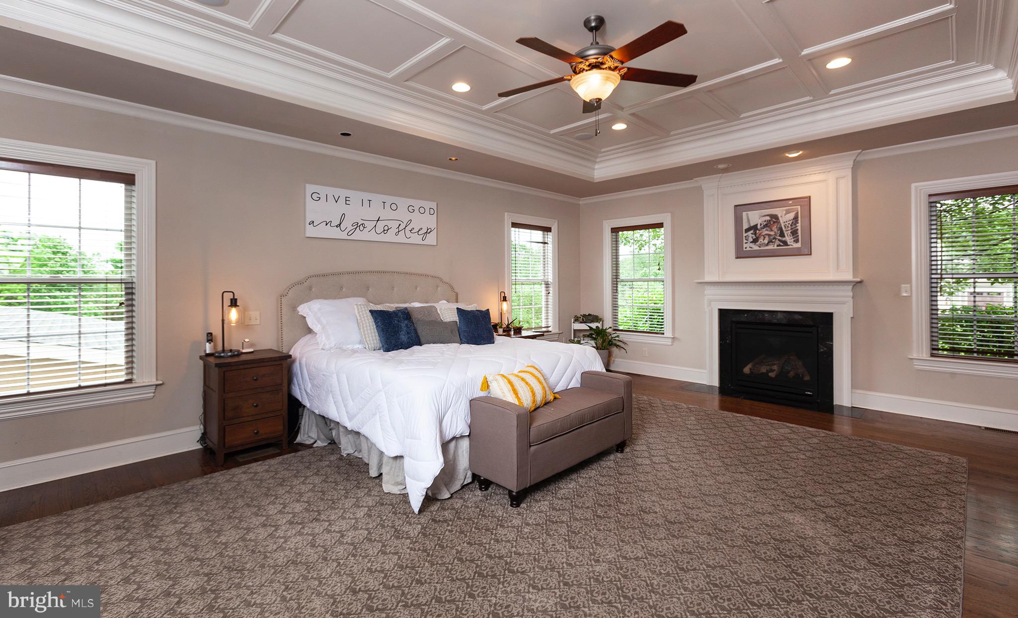 EDISON WOODS - Residential