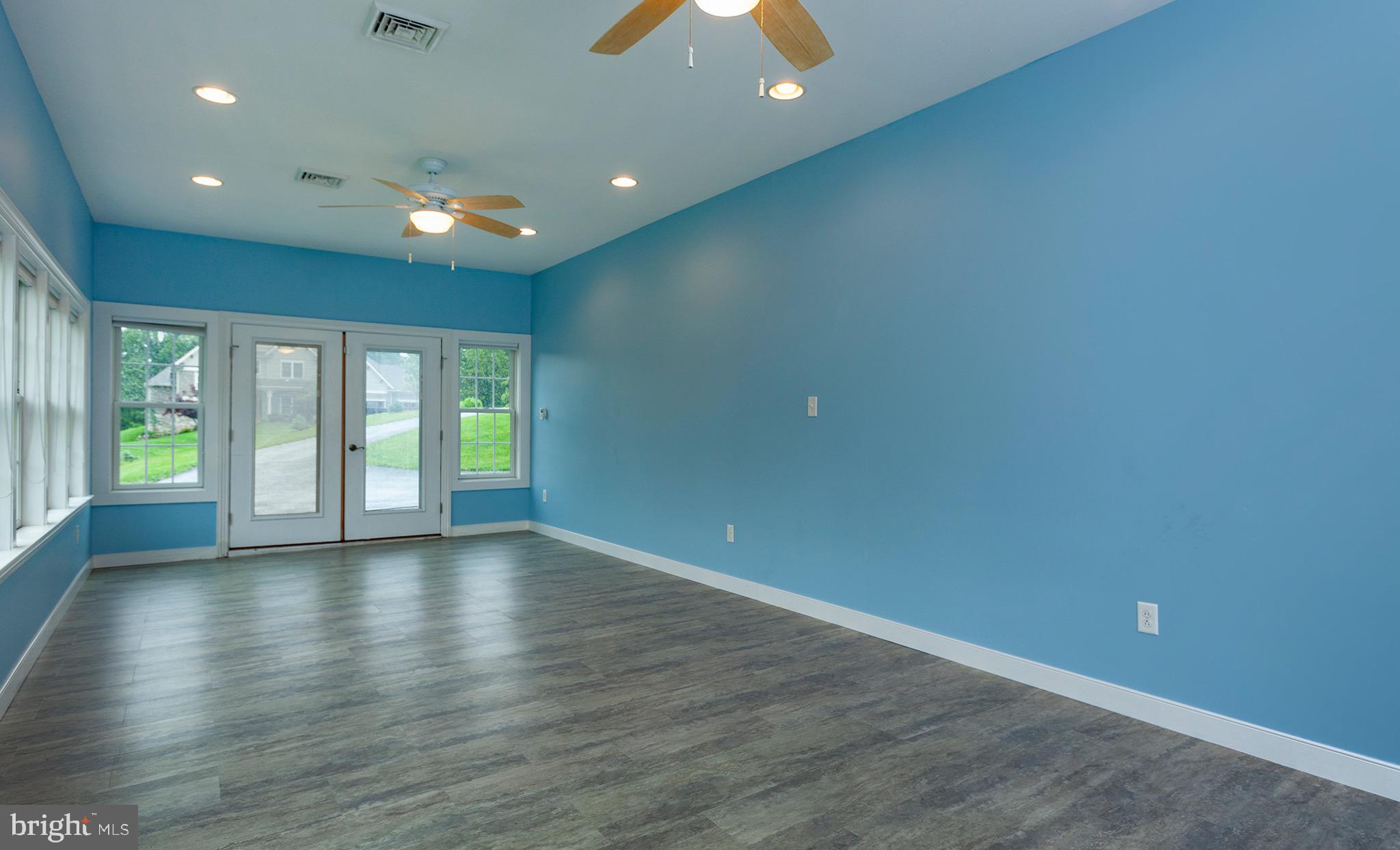 EDISON WOODS - Residential