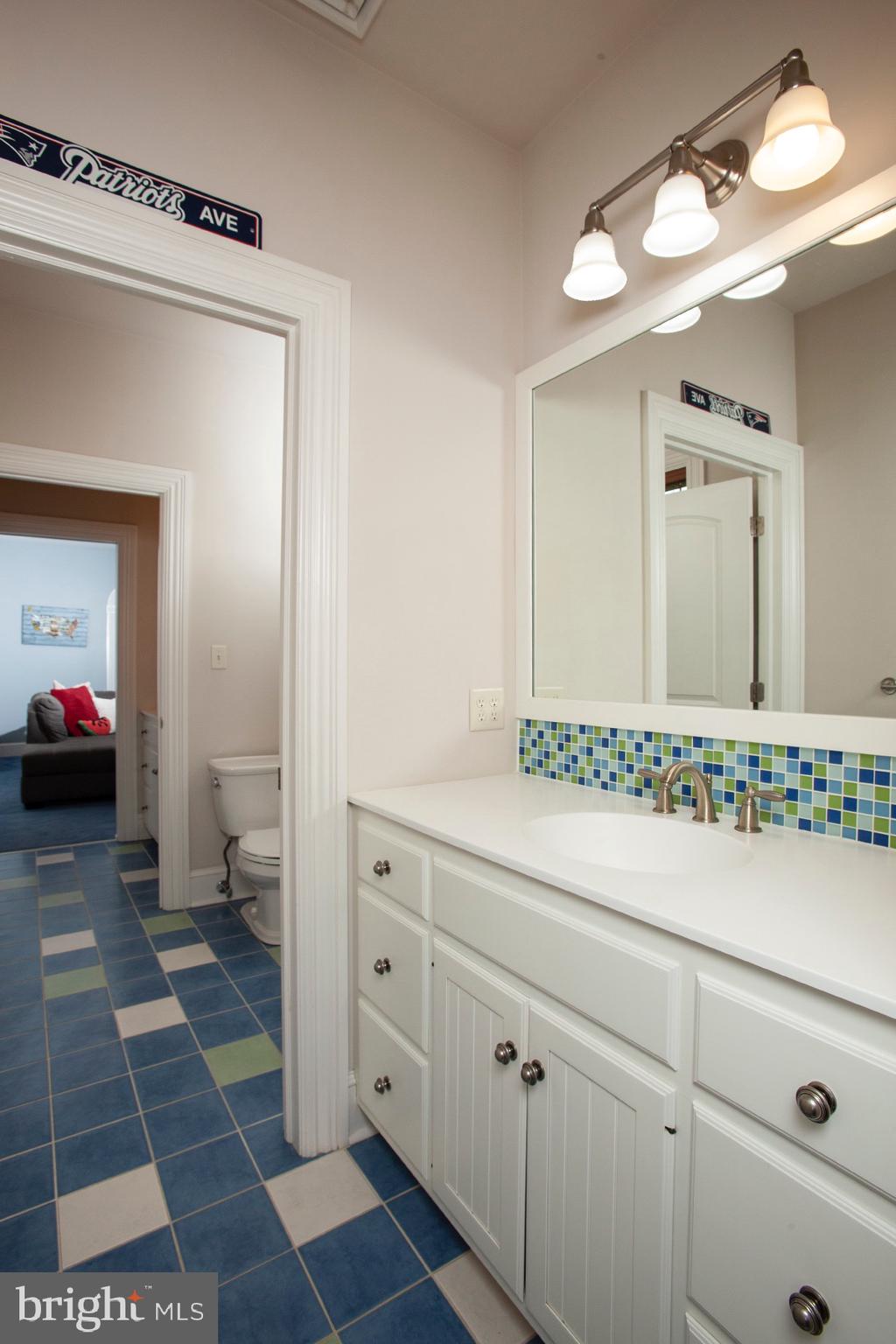 EDISON WOODS - Residential