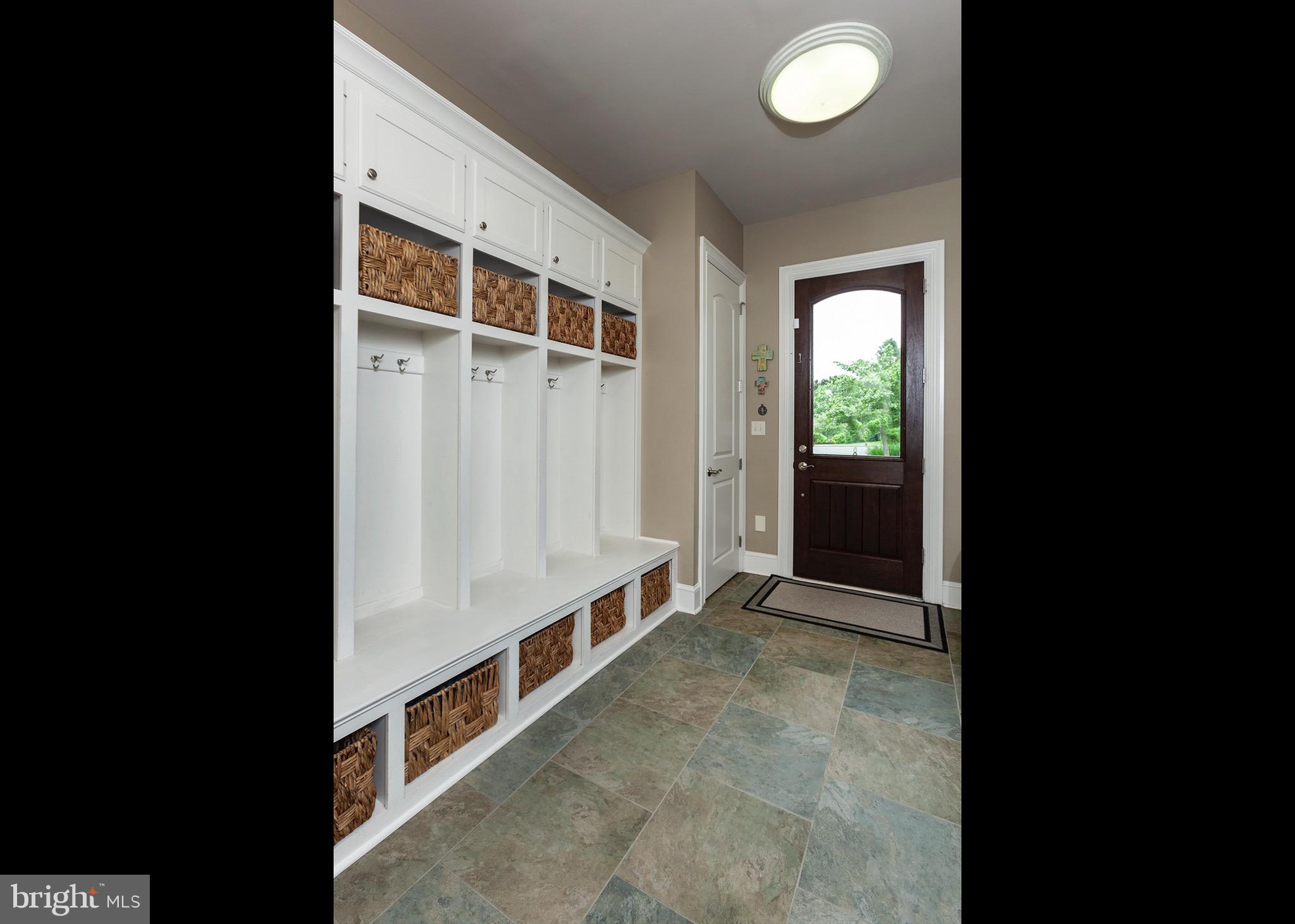 EDISON WOODS - Residential