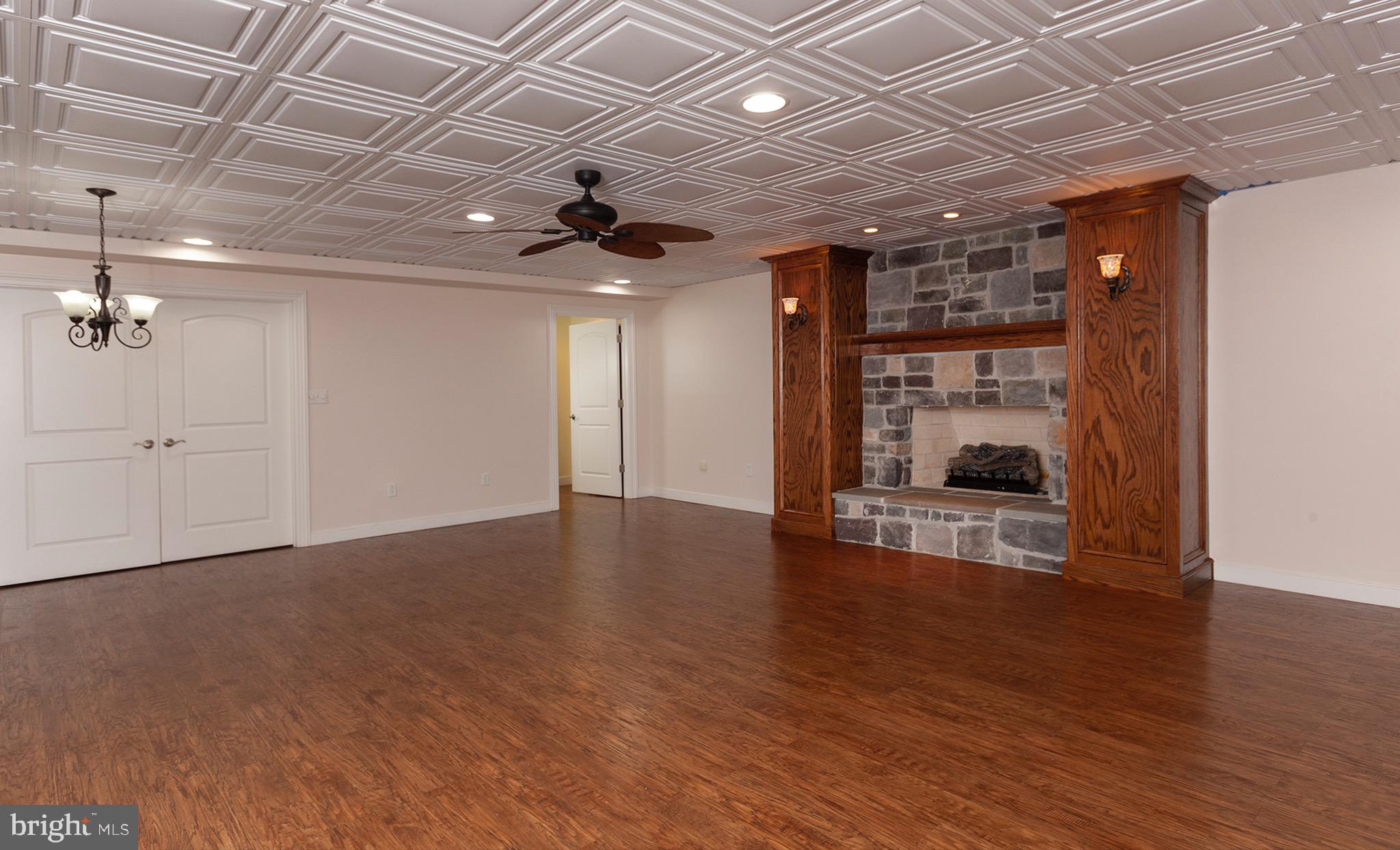 EDISON WOODS - Residential