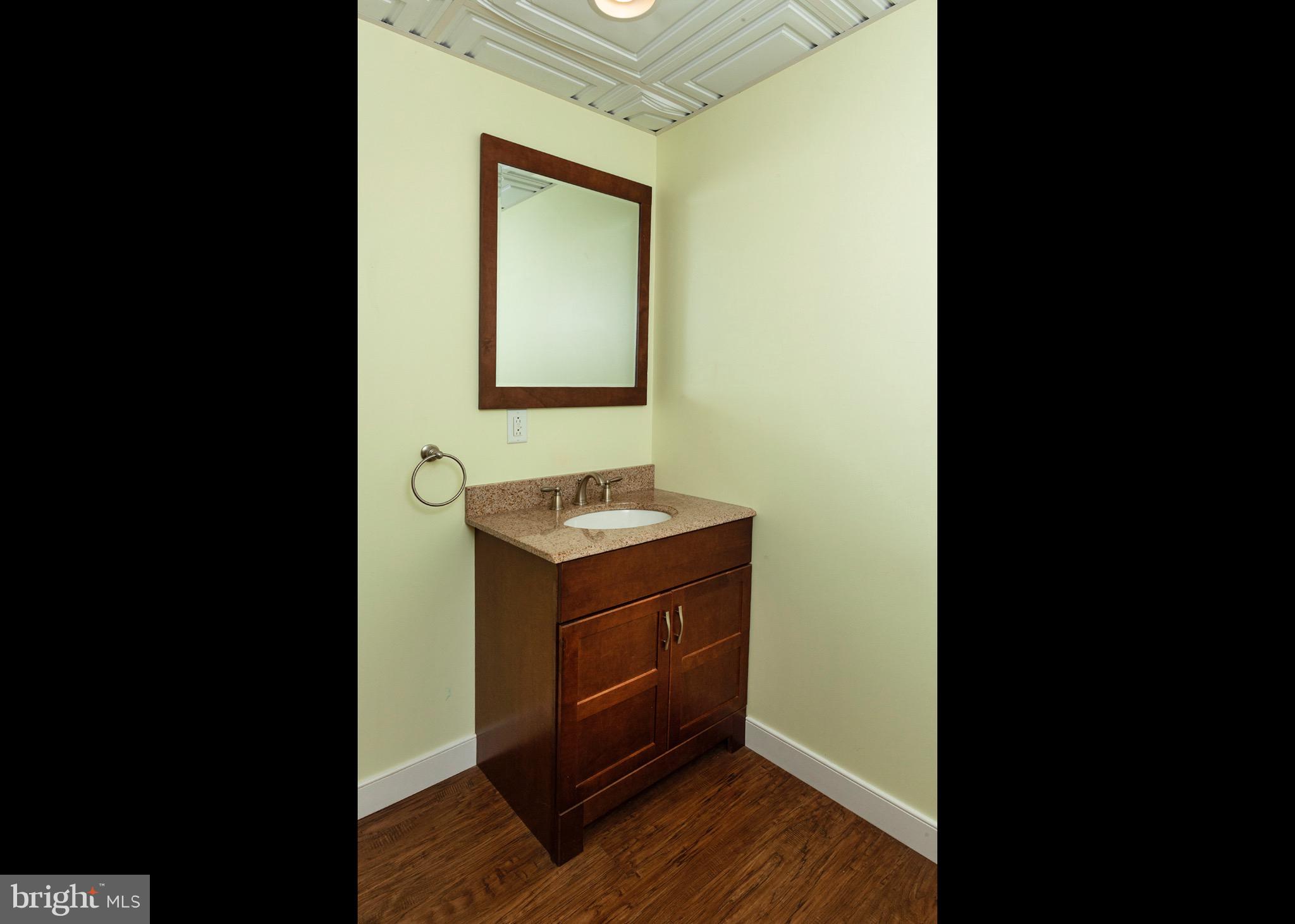 EDISON WOODS - Residential