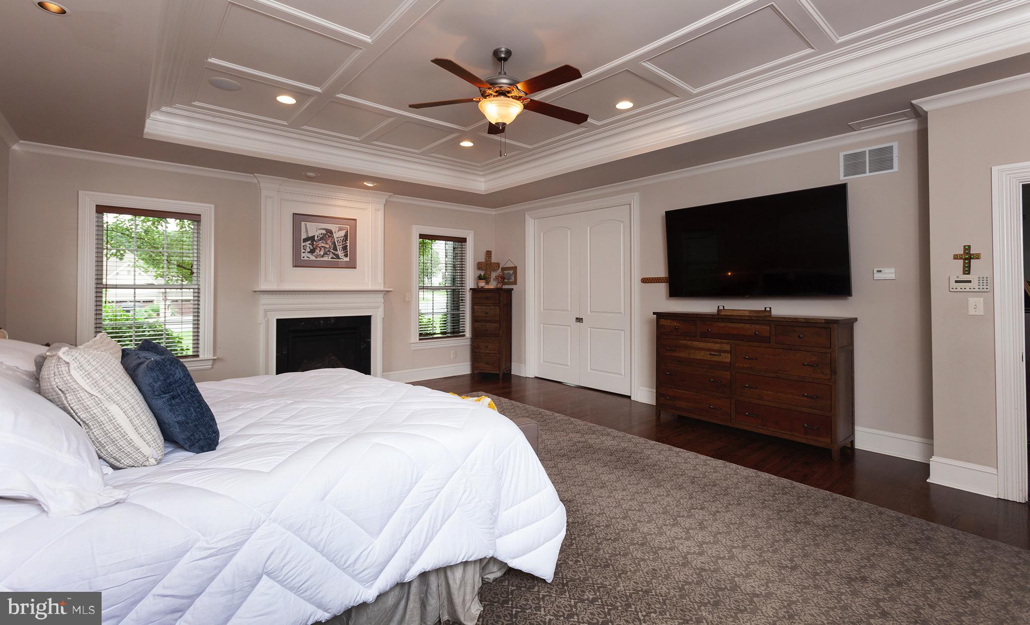 EDISON WOODS - Residential