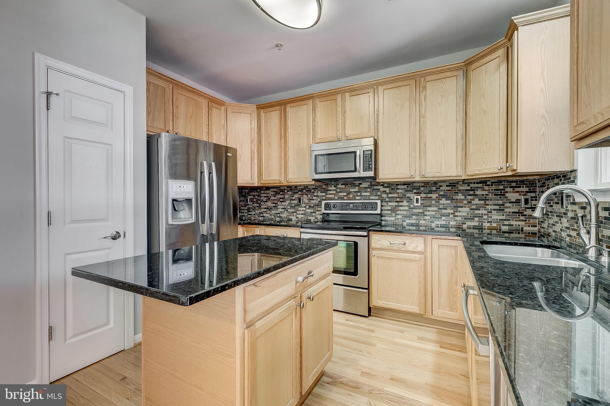 LITTLE ITALY - Residential