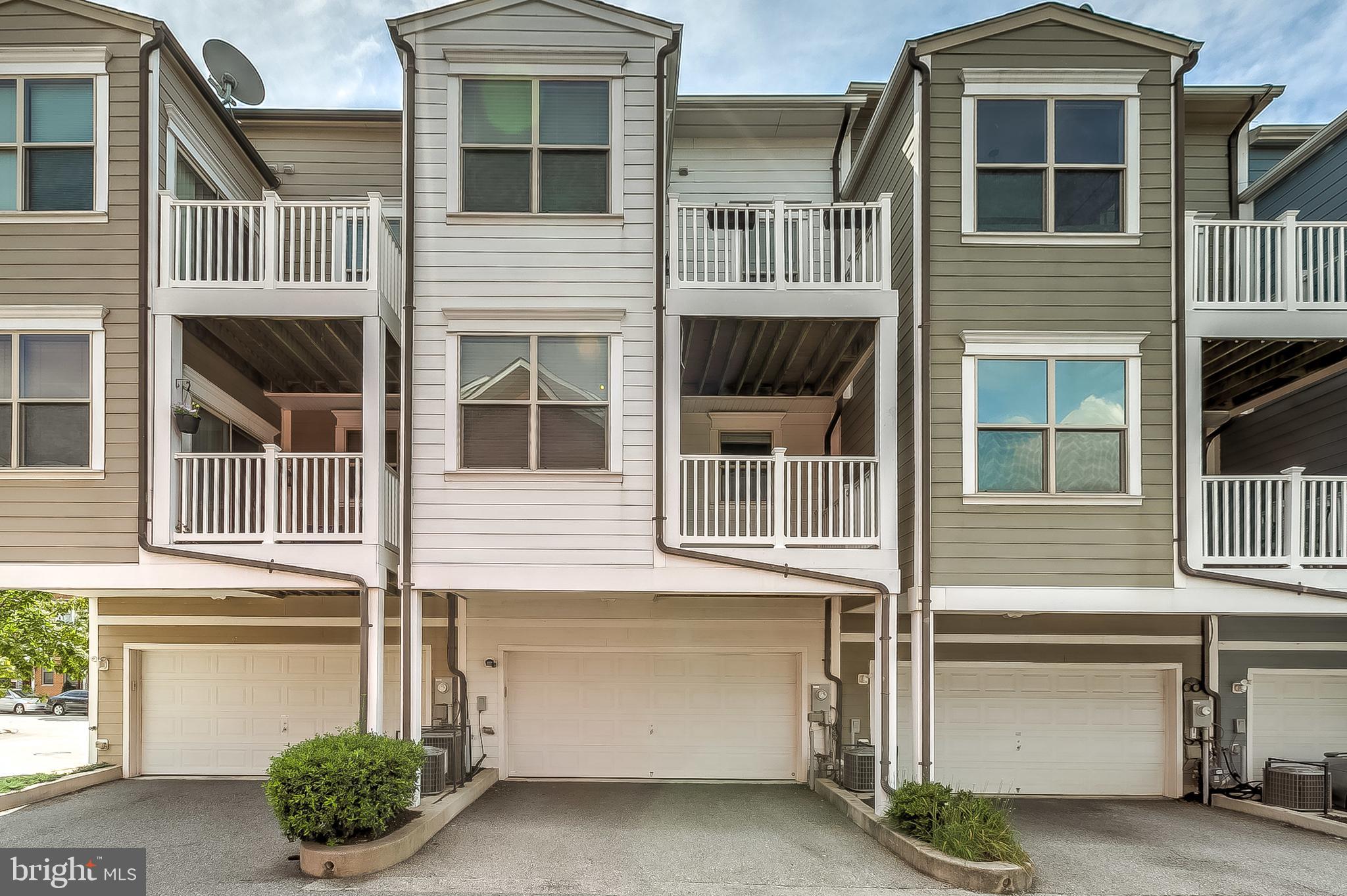 LITTLE ITALY - Residential