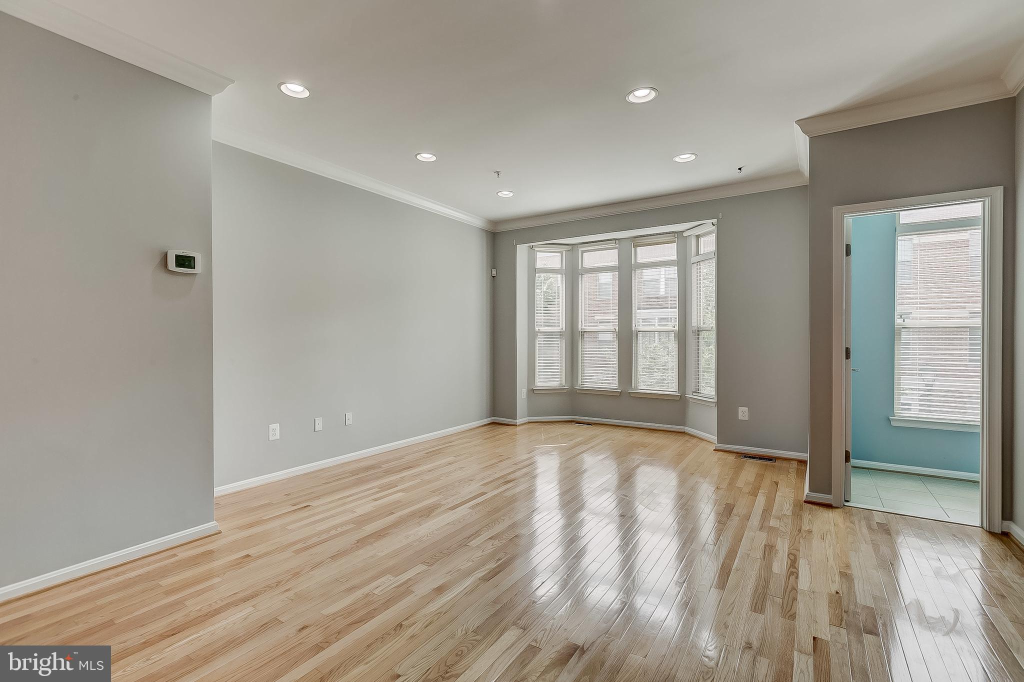 LITTLE ITALY - Residential