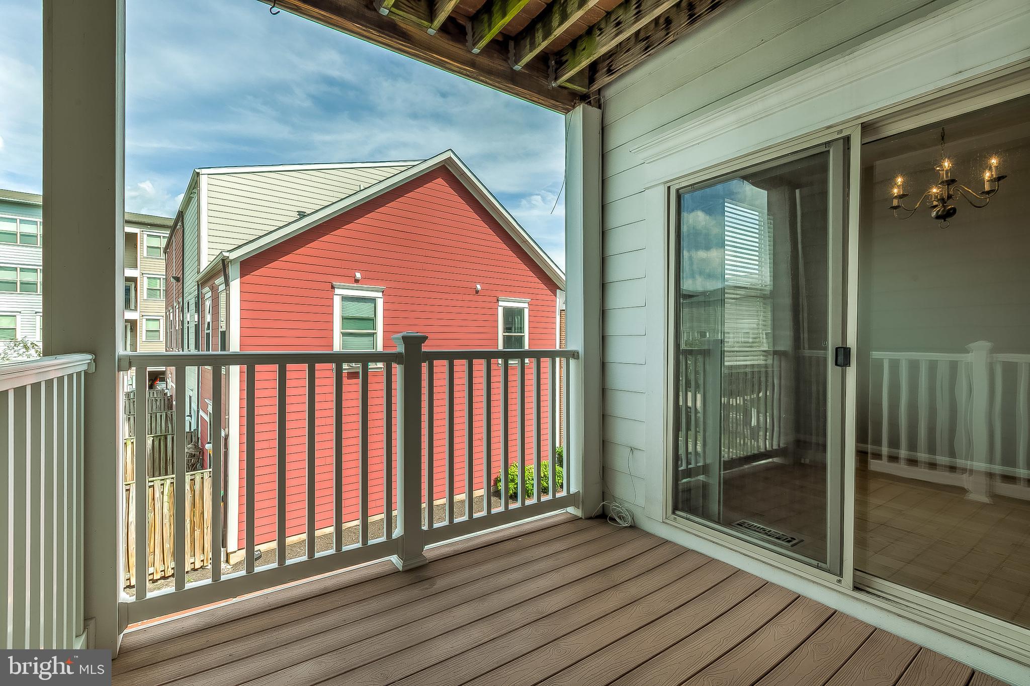 LITTLE ITALY - Residential