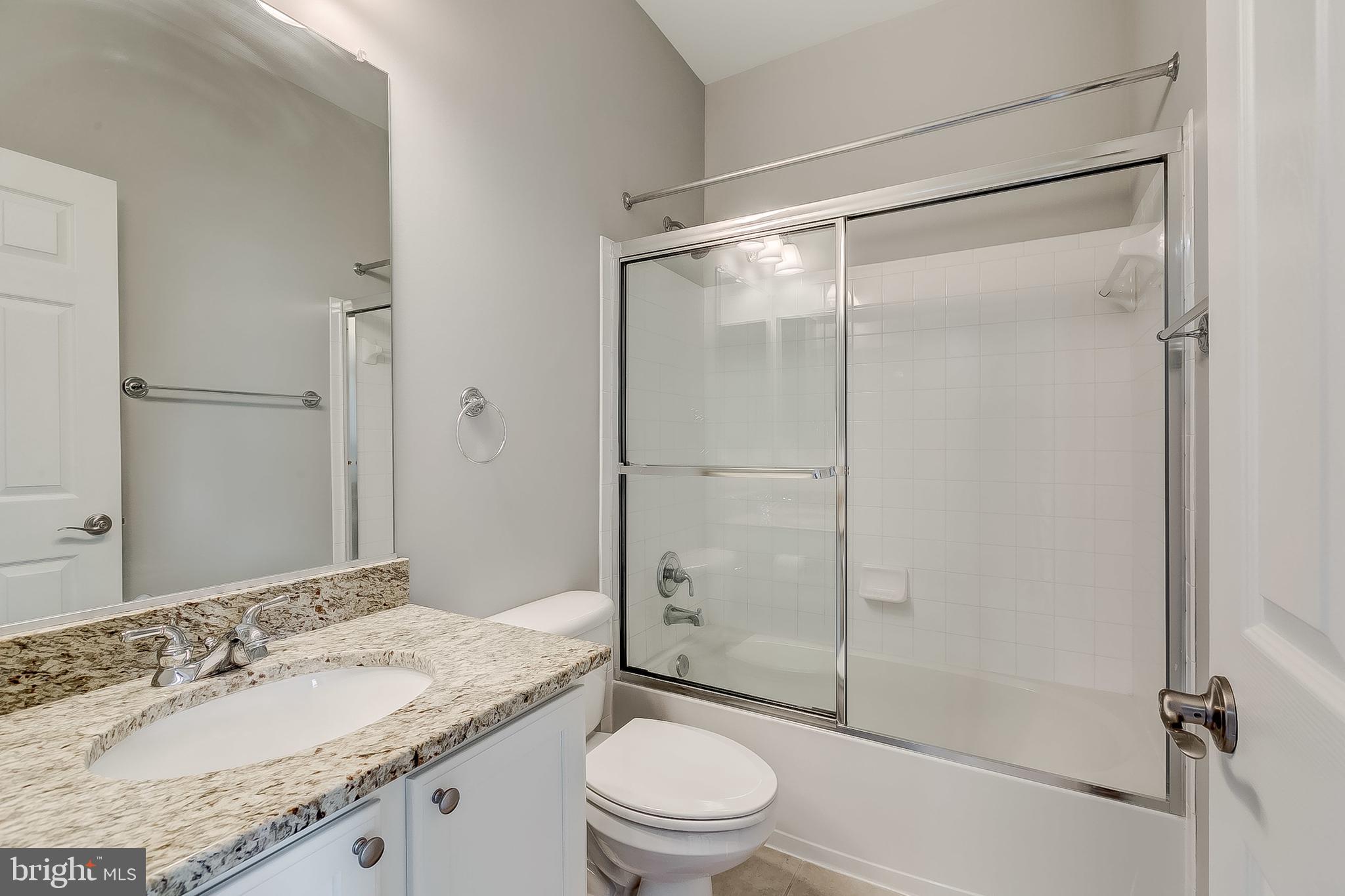 LITTLE ITALY - Residential