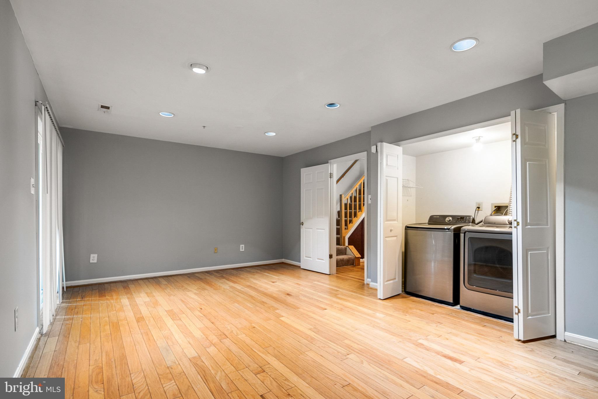 MONTPELIER HILLS - Residential