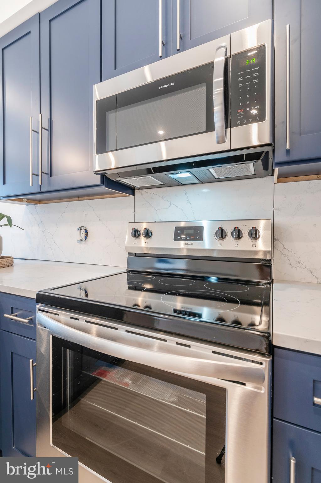 ROXBOROUGH - Residential Lease