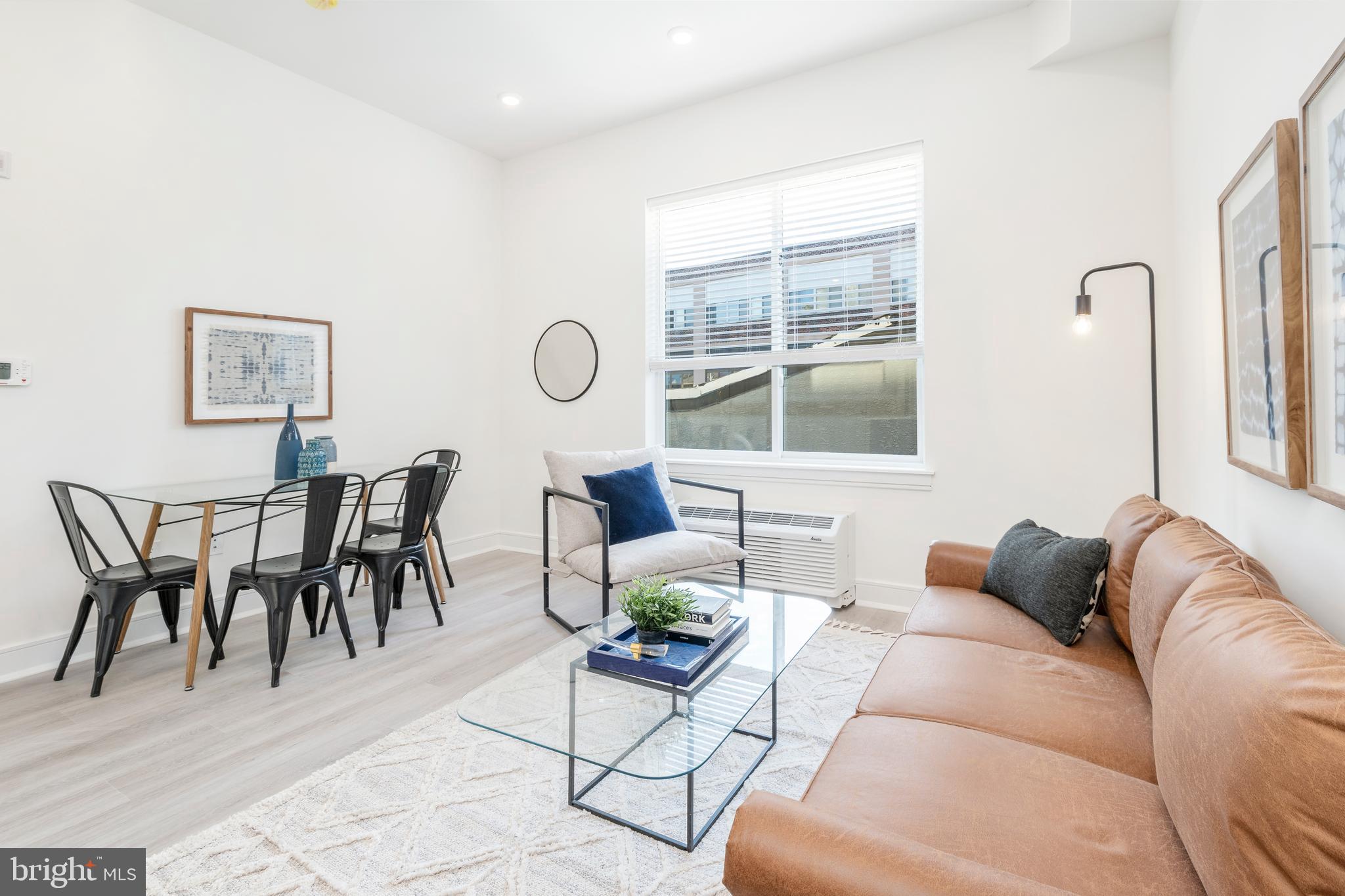 ROXBOROUGH - Residential Lease