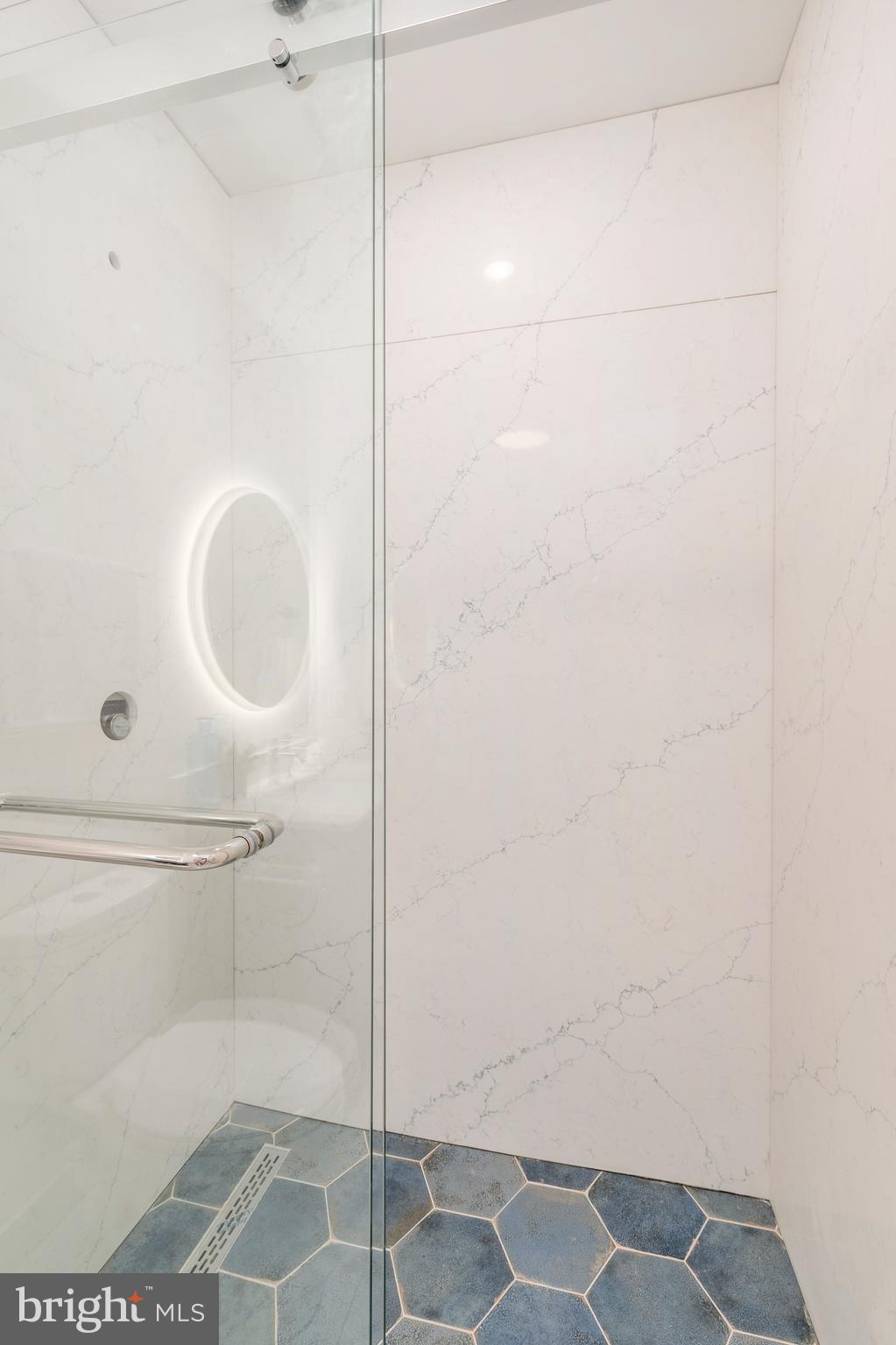 ROXBOROUGH - Residential Lease