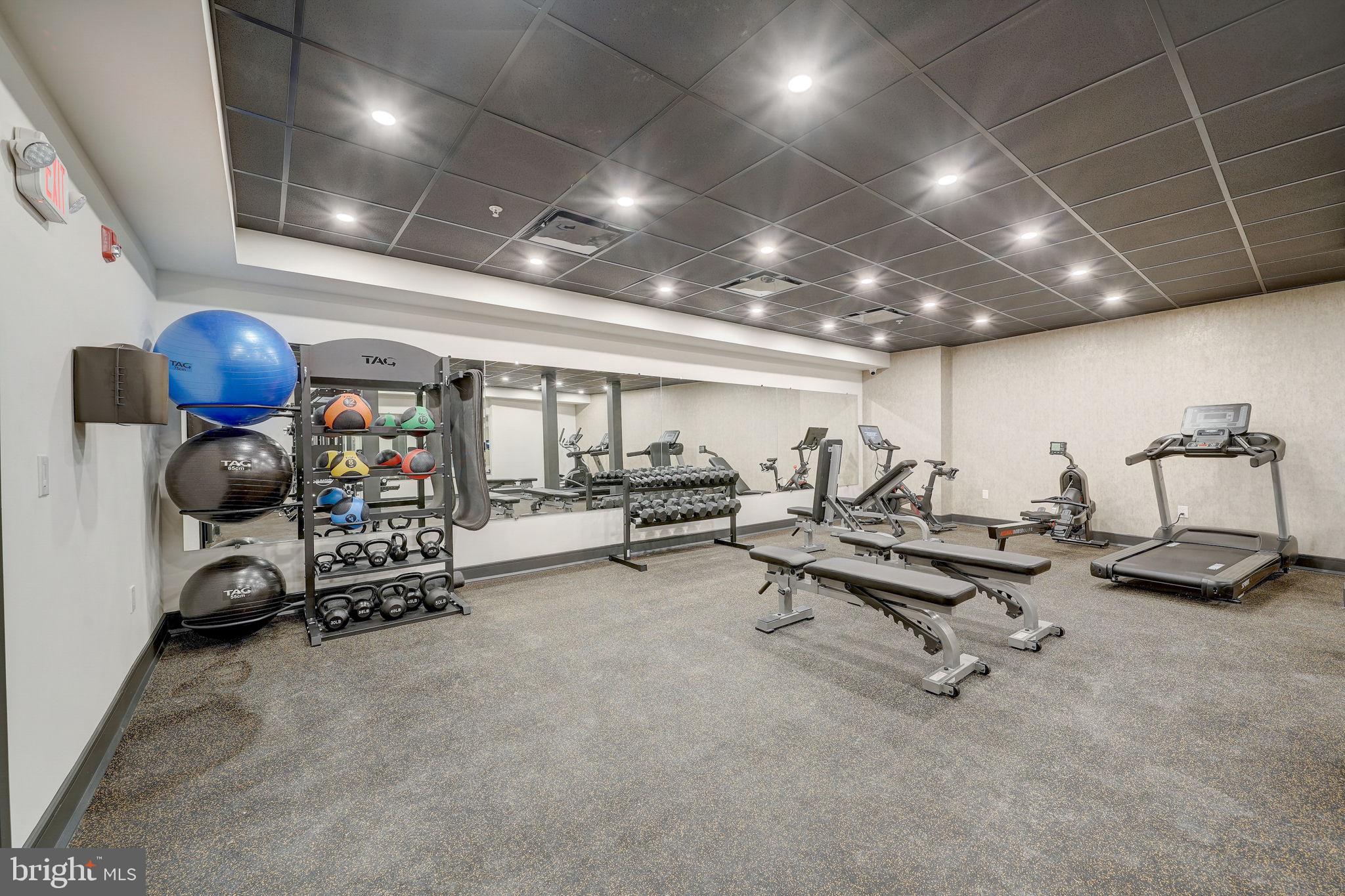 ROXBOROUGH - Residential Lease