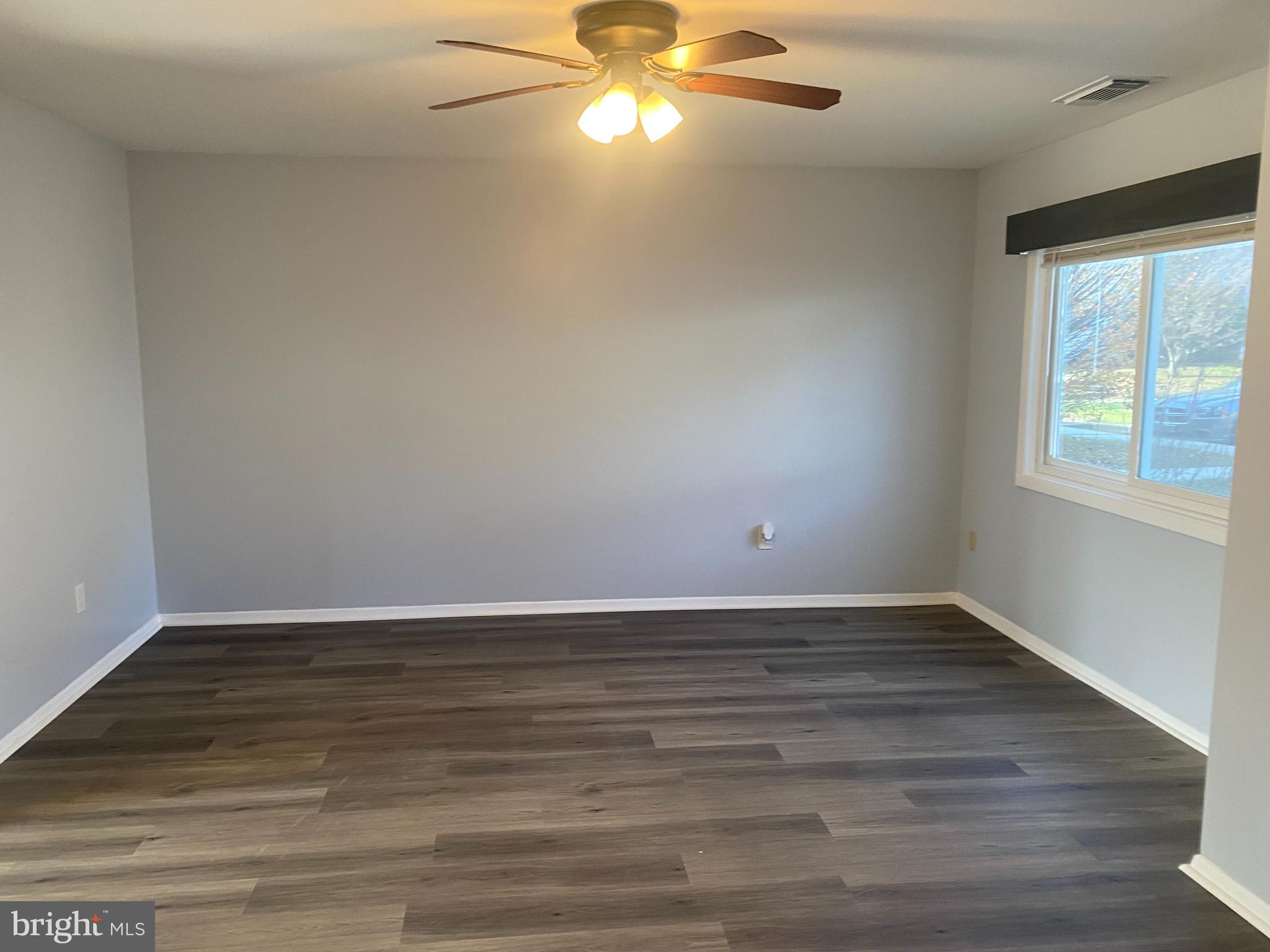 4313 WHITE OAK COURT 4313