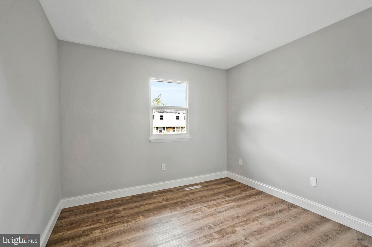 COLONY SQUARE - Residential