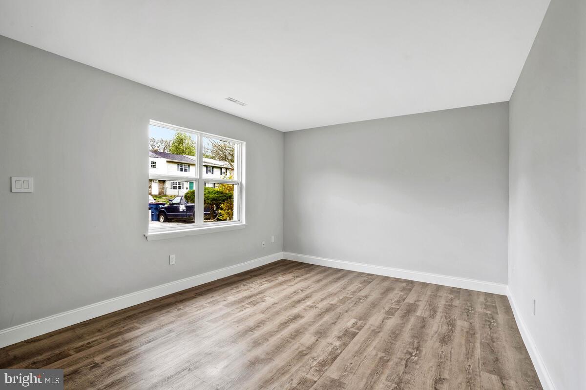 COLONY SQUARE - Residential