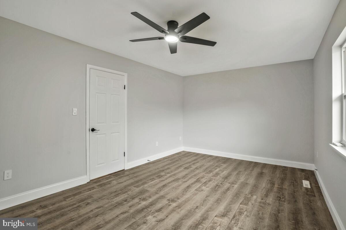 COLONY SQUARE - Residential