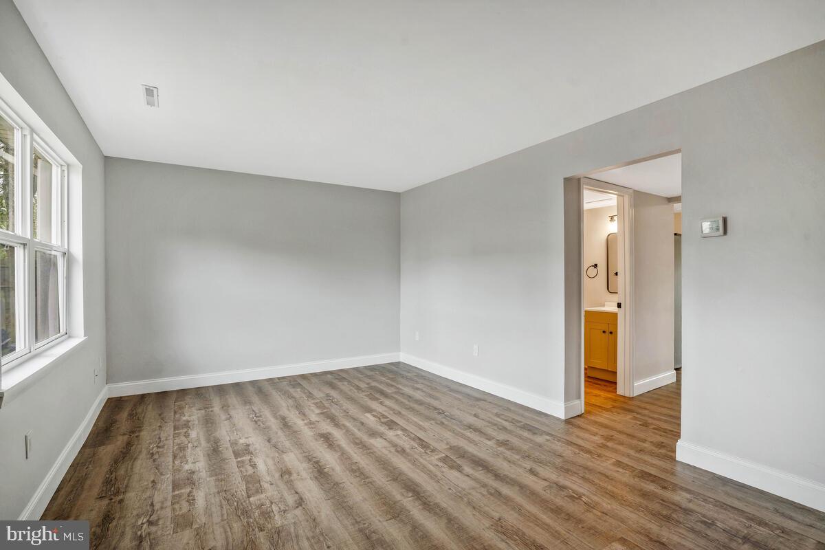 COLONY SQUARE - Residential