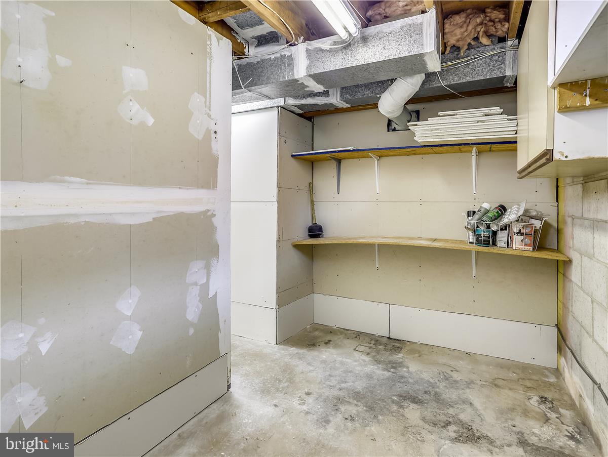 RIVIERA BEACH - Residential