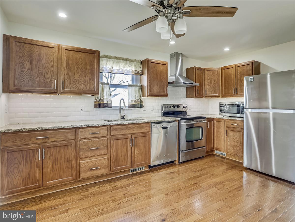 RIVIERA BEACH - Residential