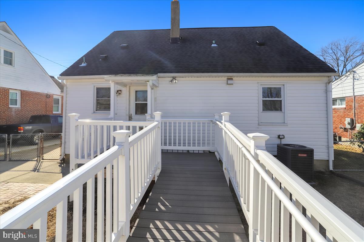 RIVIERA BEACH - Residential