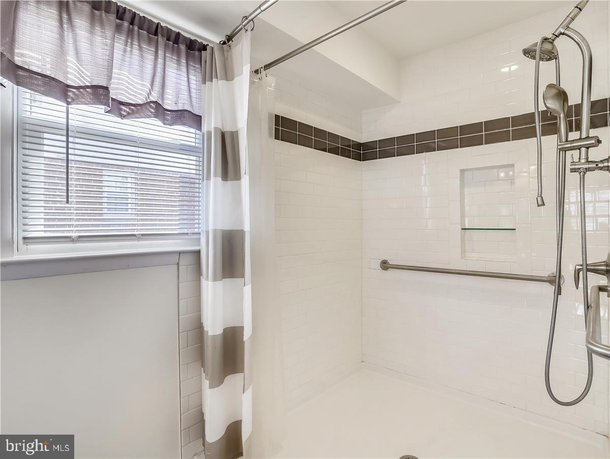 RIVIERA BEACH - Residential