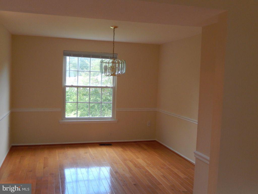 DERWOOD STATION - Residential Lease