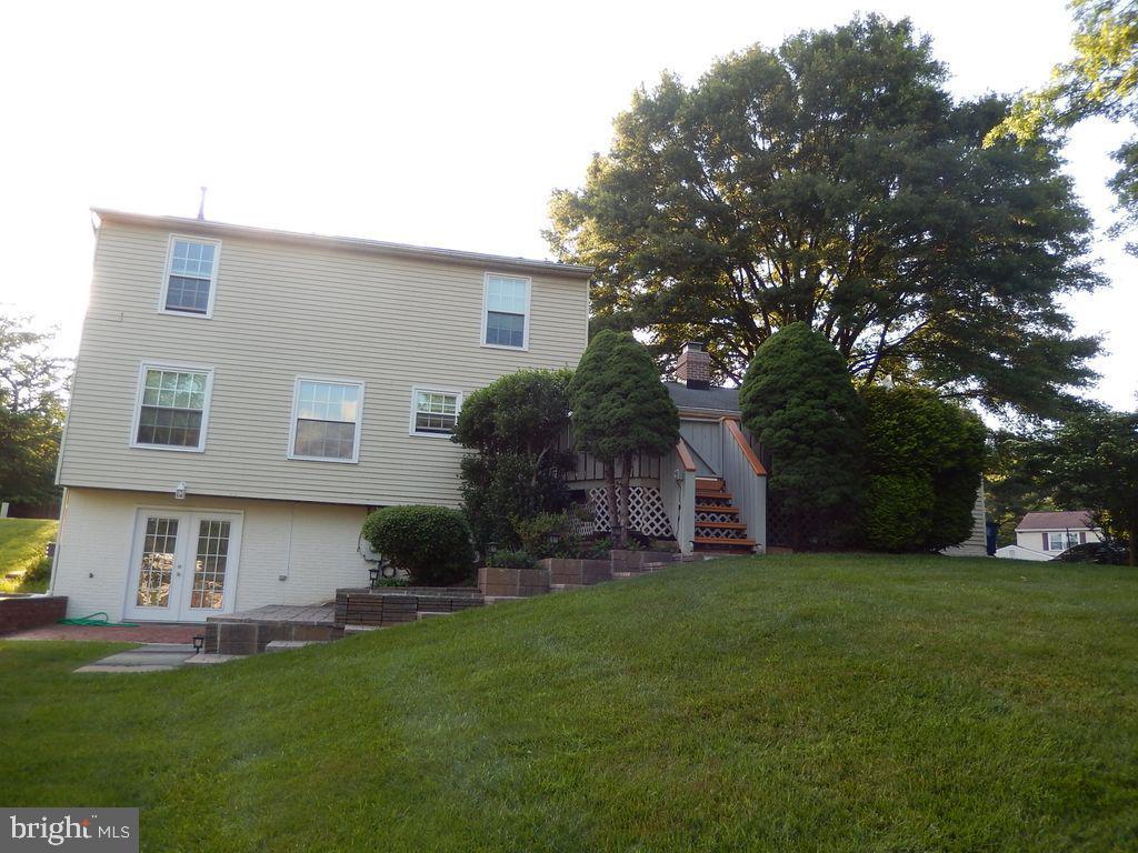 DERWOOD STATION - Residential Lease